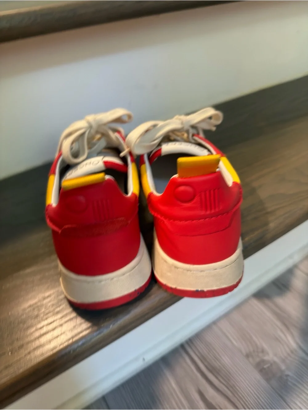 Oncept stylish red